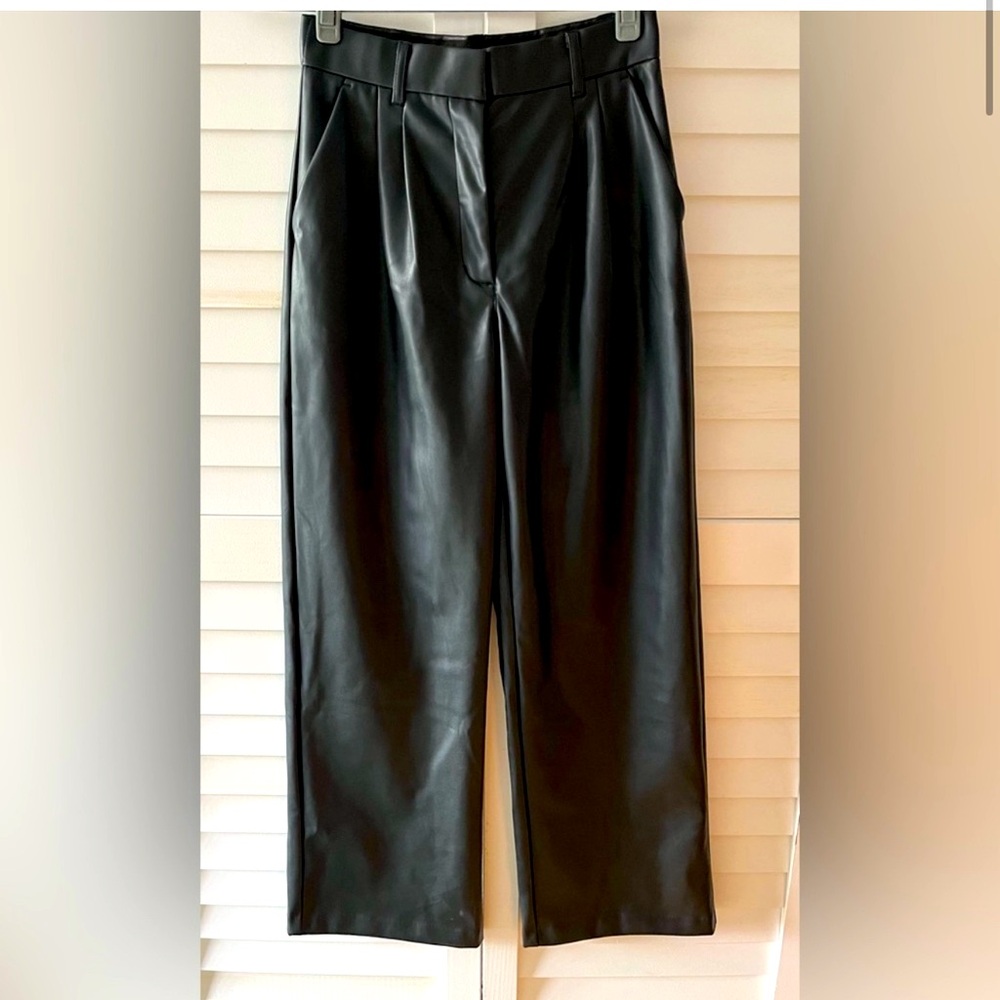 Abercrombie & Fitch Vegan Leather High Rise Wide Leg Pleated Front Black Pants